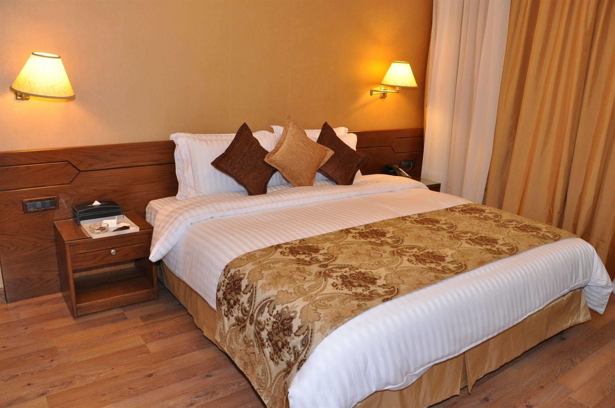 Orient Prince Hotel Beirut Zimmer foto
